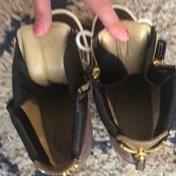 SOLDGiuseppe Zanotti Nicki Wedge Leather Sneak… - Picture 6 of 6
